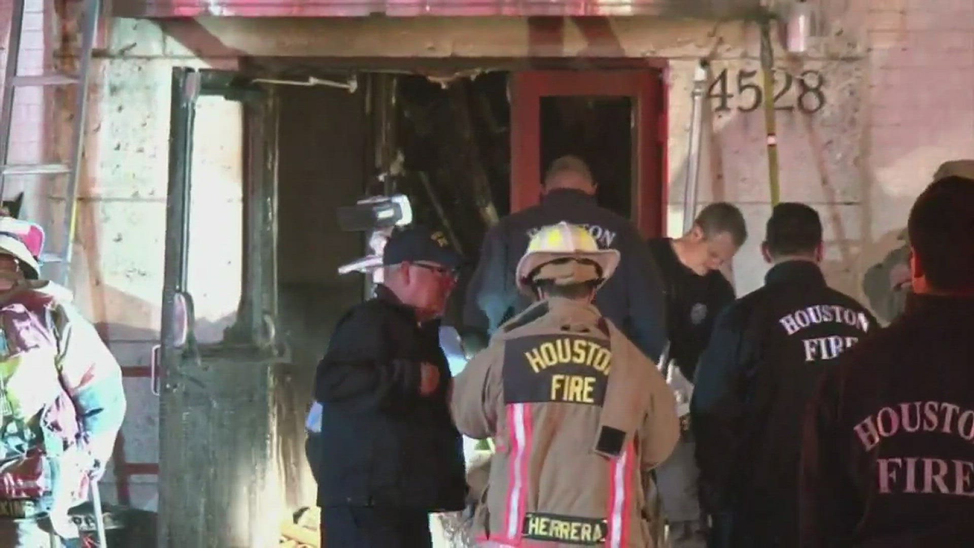 Investigators are looking into what started a fire that killed two people in southeast Houston overnight.