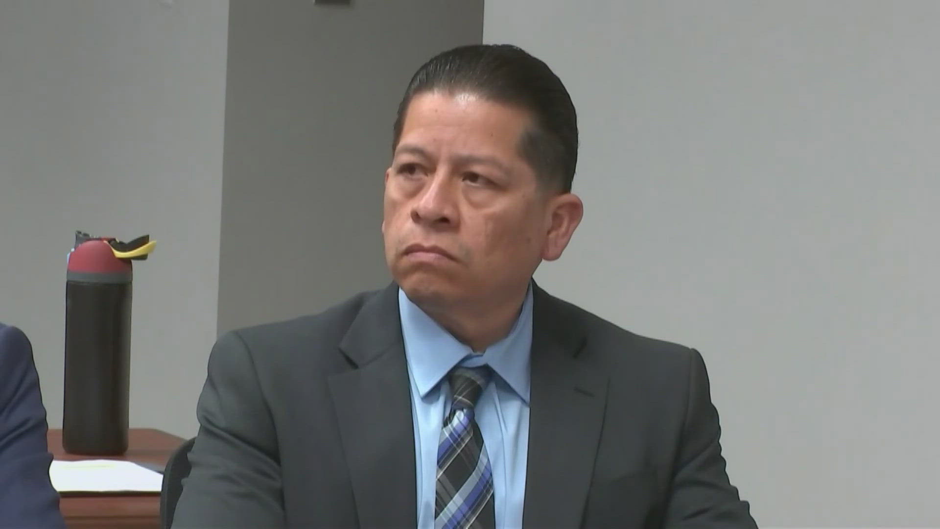 Day 2 of Uvalde officer trial brings emotional testimony | khou.com