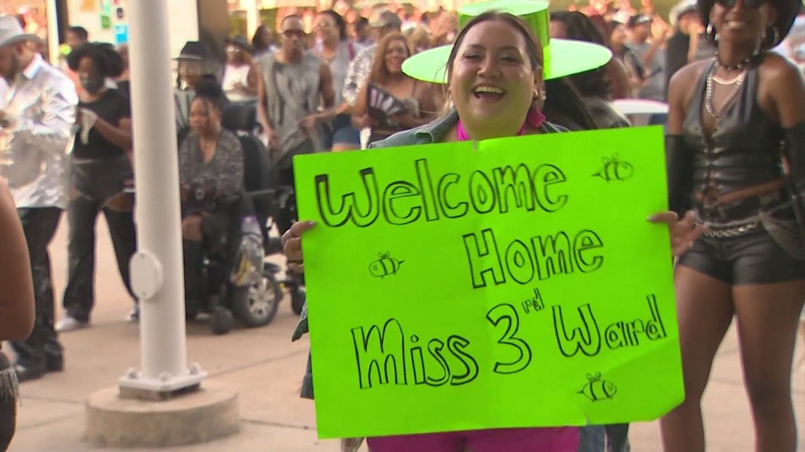 Beyoncé fans flock to NRG Stadium for 2nd Houston performance | khou.com
