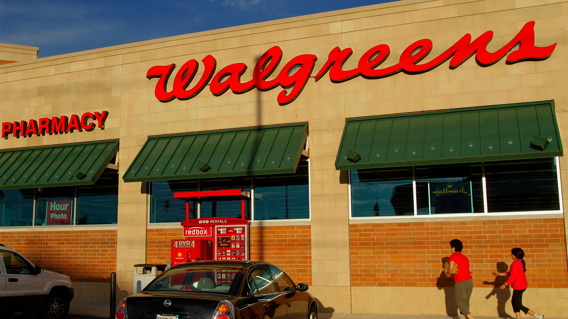 Walgreens signing bonuses Pharmacists offered up to 75,000