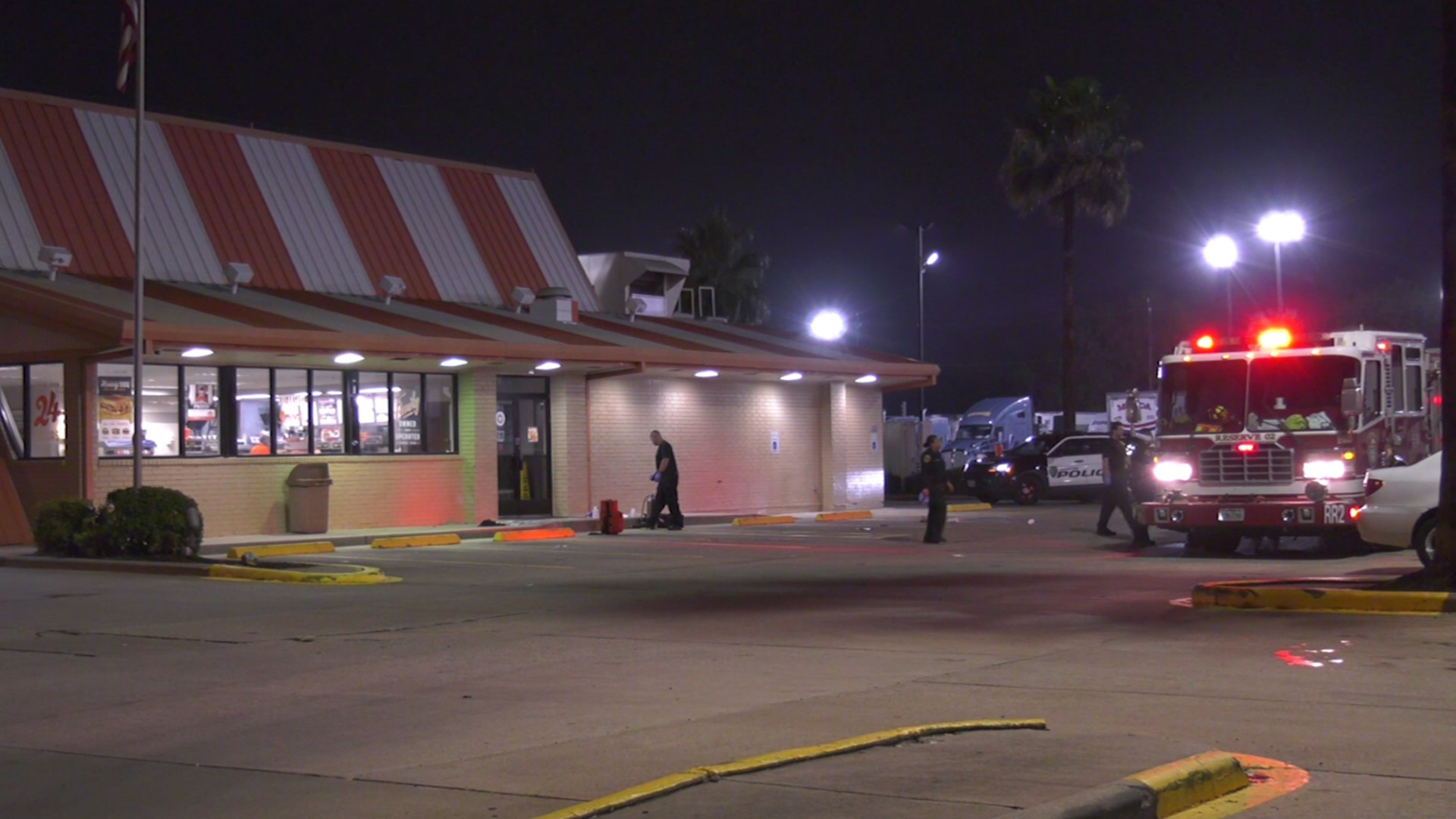 Man flees to Whataburger after getting shot at northeast Houston gas station | khou.com