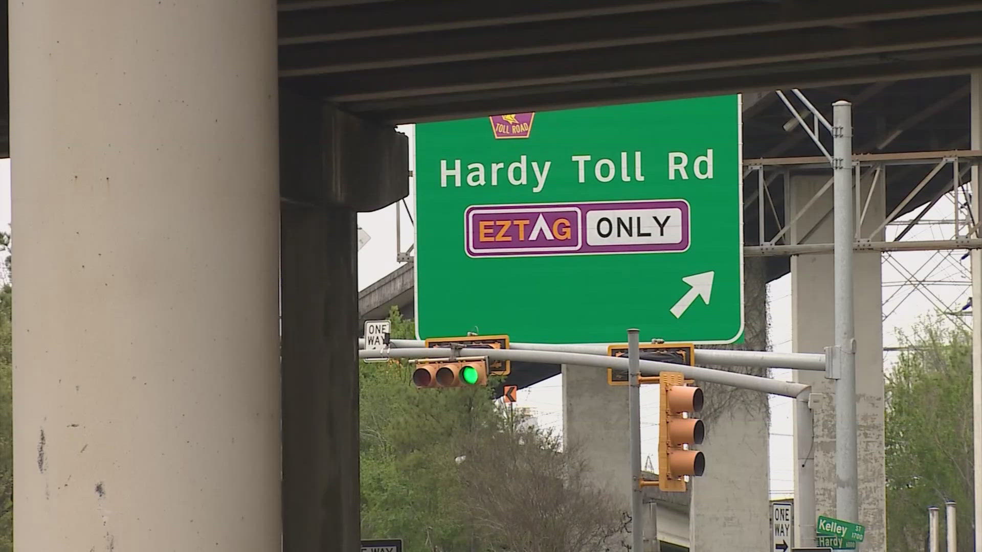 Houston Traffic: Hardy Toll Road shut down for power repairs | khou.com