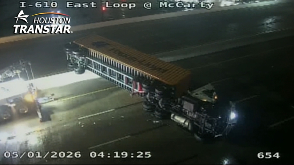 North Loop westbound at McCarty reopens after crash involving overturned 18-wheeler