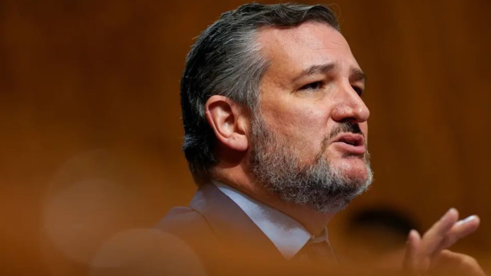 Houston police said they responded to Se. Ted Cruz's home in the River Oaks area on Tuesday night.