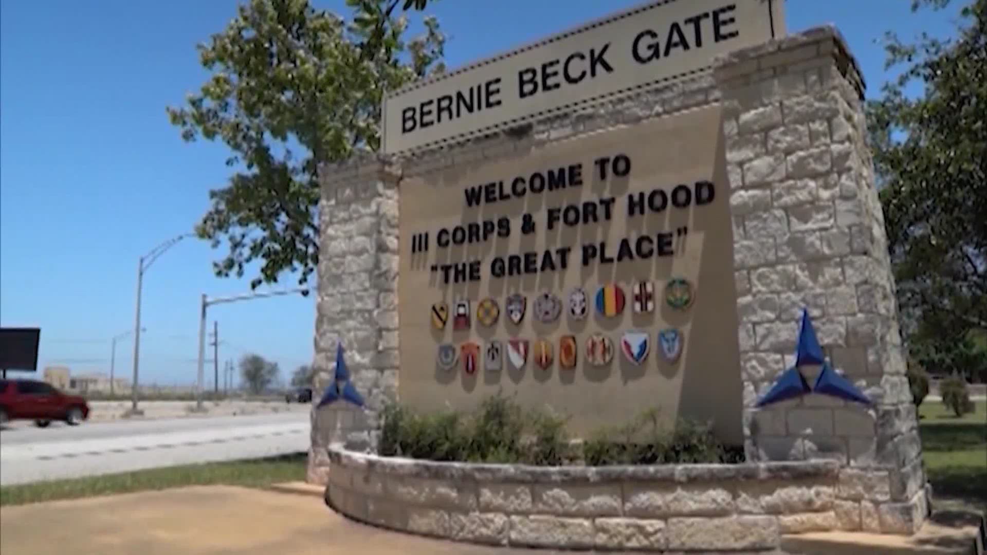 Army under fire for Fort Hood response; Jury selection in ...