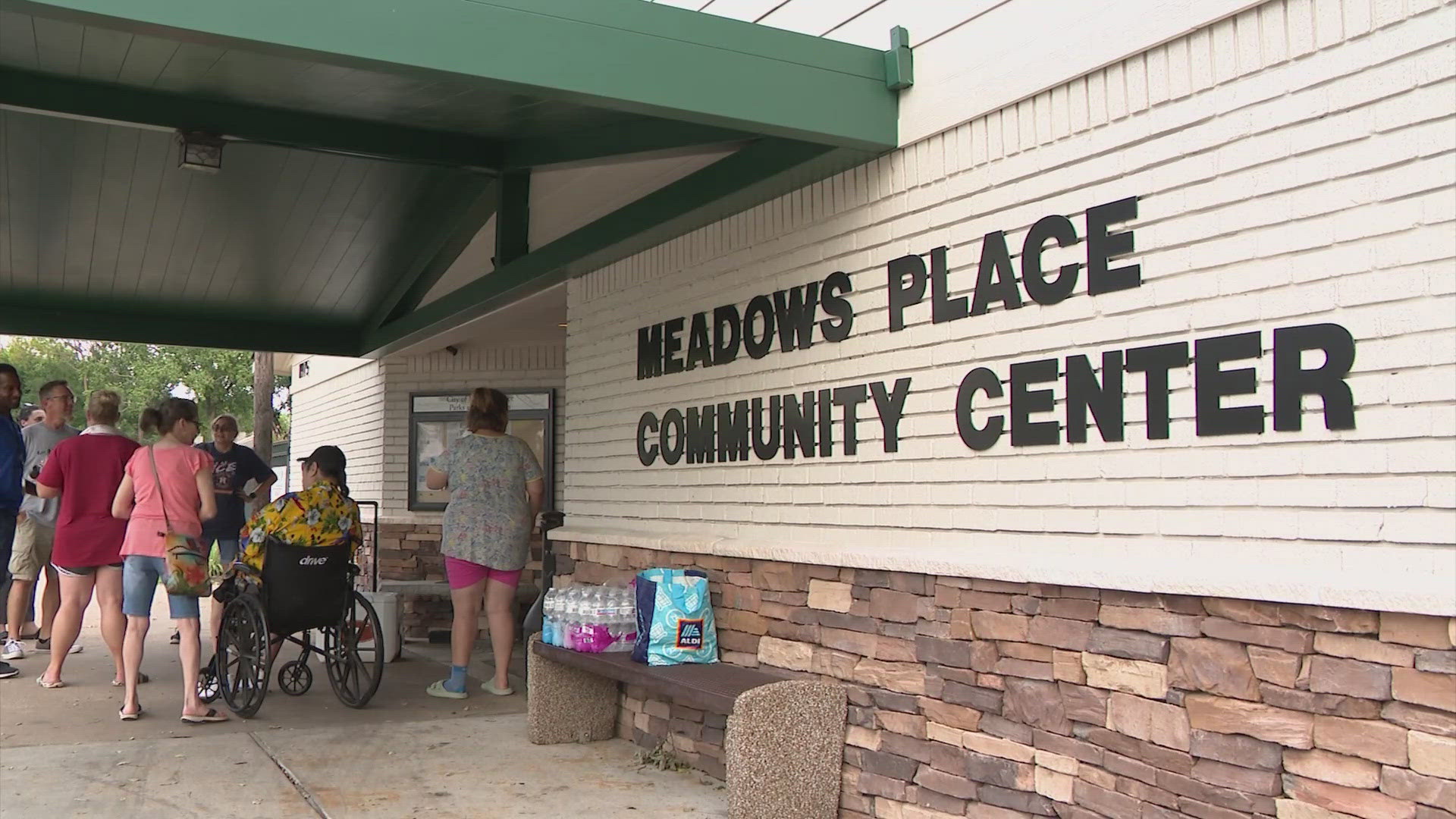 In Meadows Place, they've been powerless since Monday but they're using the time to remind each other that they're all in it together.