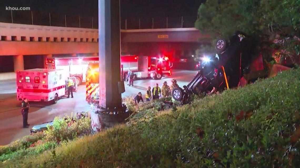 Pickup driver seriously hurt in bizarre crash on Katy Freeway | khou.com