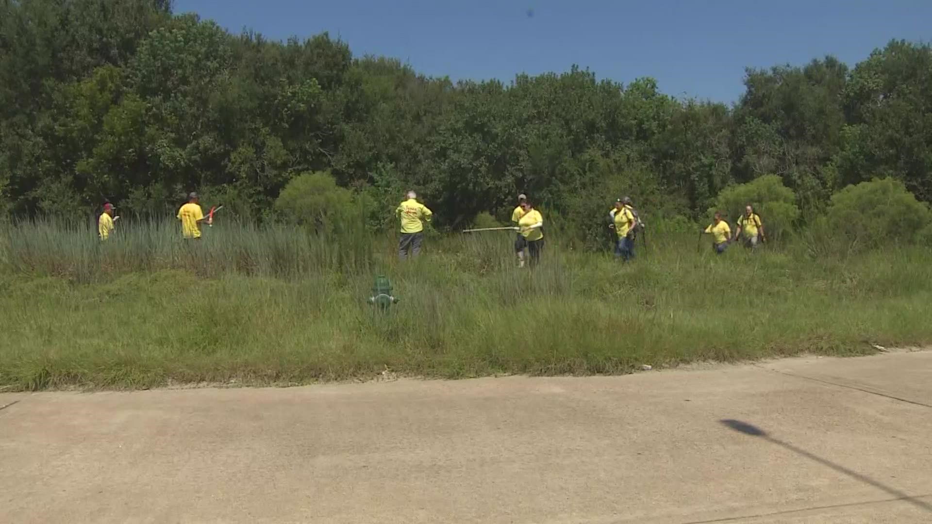 Texas EquuSearch volunteers are continuing the search for a woman who has been missing since Sept. 4.