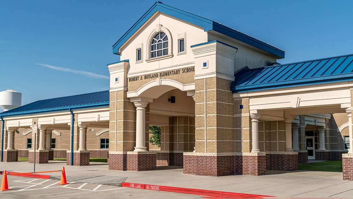 Spring ISD elementary school janitor accused of putting cameras in