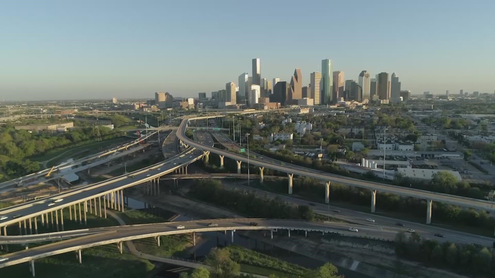 Californians are moving to Texas - but is it true? Let's take a look at the numbers!