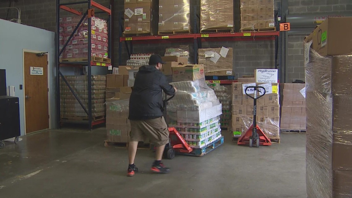 Houston meluncurkan upaya baru untuk membantu memberi makan keluarga yang berjuang dengan kerawanan pangan