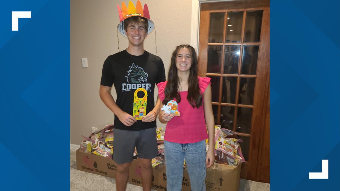 Star QB Colson Collins, sister deliver holiday craft kits to Texas Children’s Hospital