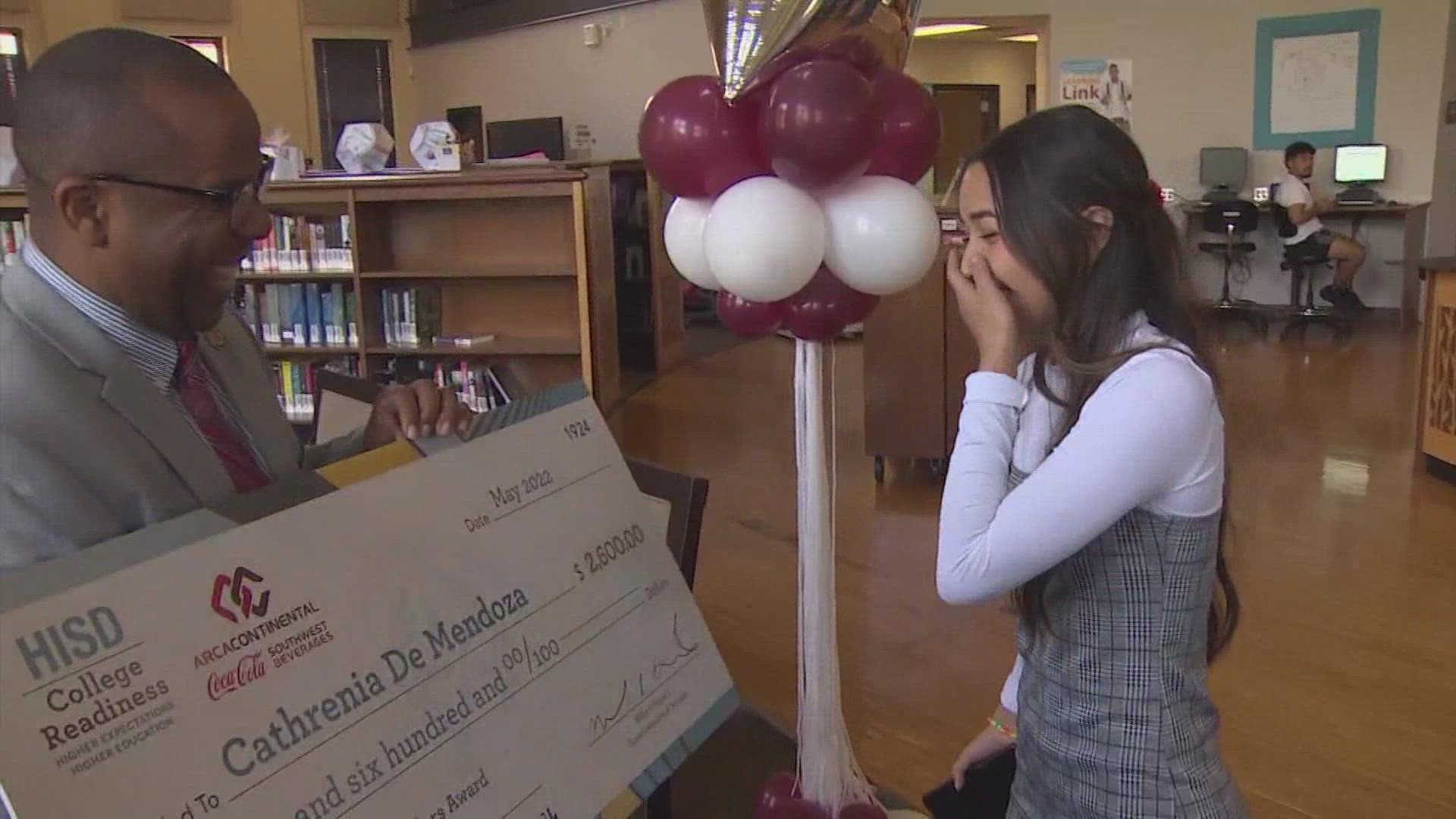 Cathrenia De Mendoza underwent eight months of rehab but still made honor roll. She's one of 35 HISD seniors to receive the Superintendent Scholar Award.
