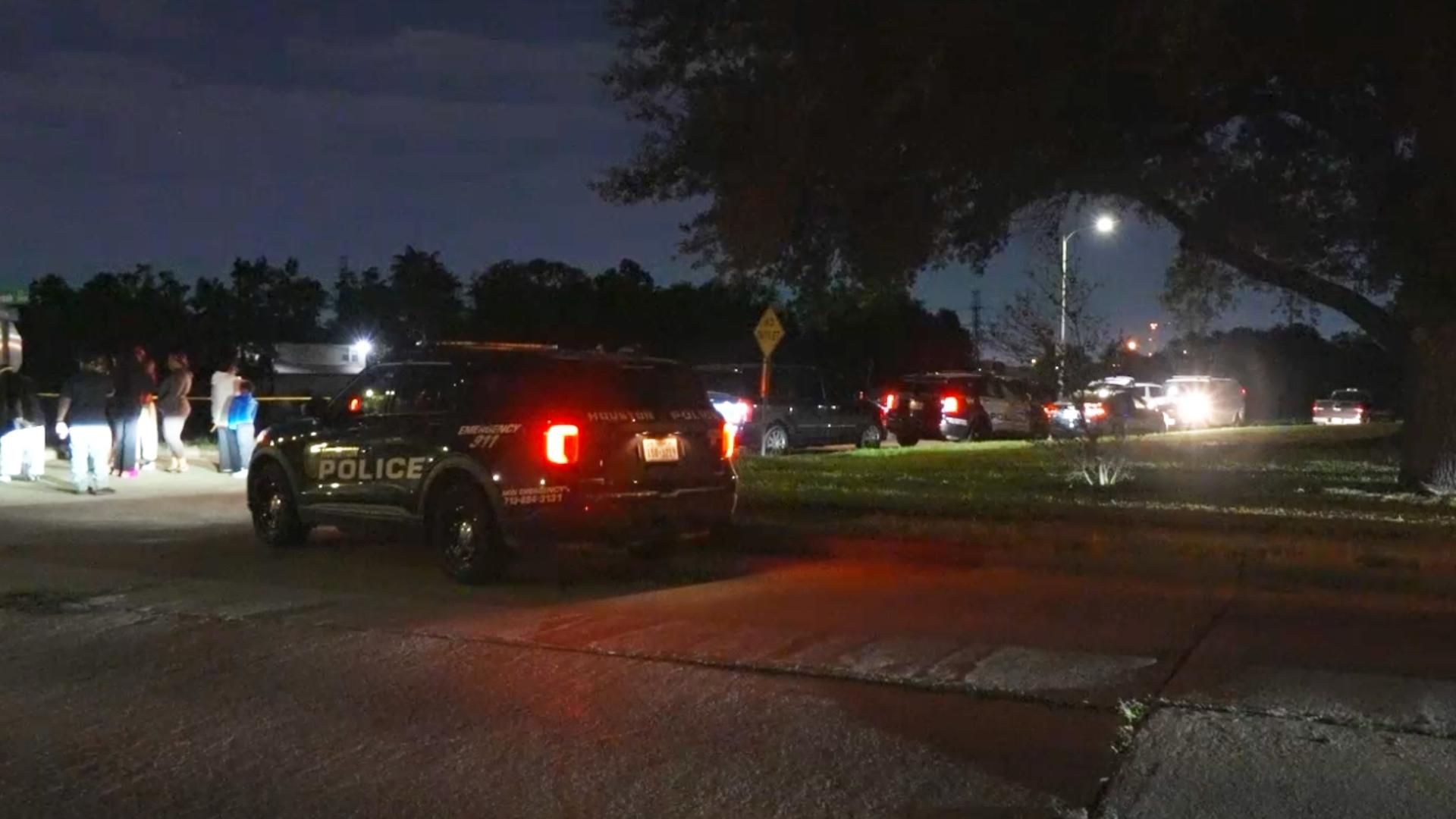 HPD: Man dies after going for swim in Sims Bayou in southeast Houston