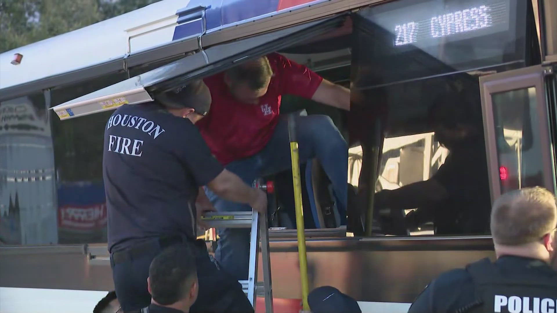 METRO bus riders crawl out windows after downtown Houston crash | khou.com