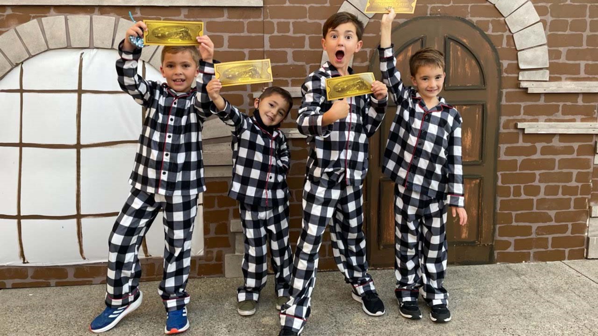 Get tickets now for The Polar Express train ride in Galveston | khou.com
