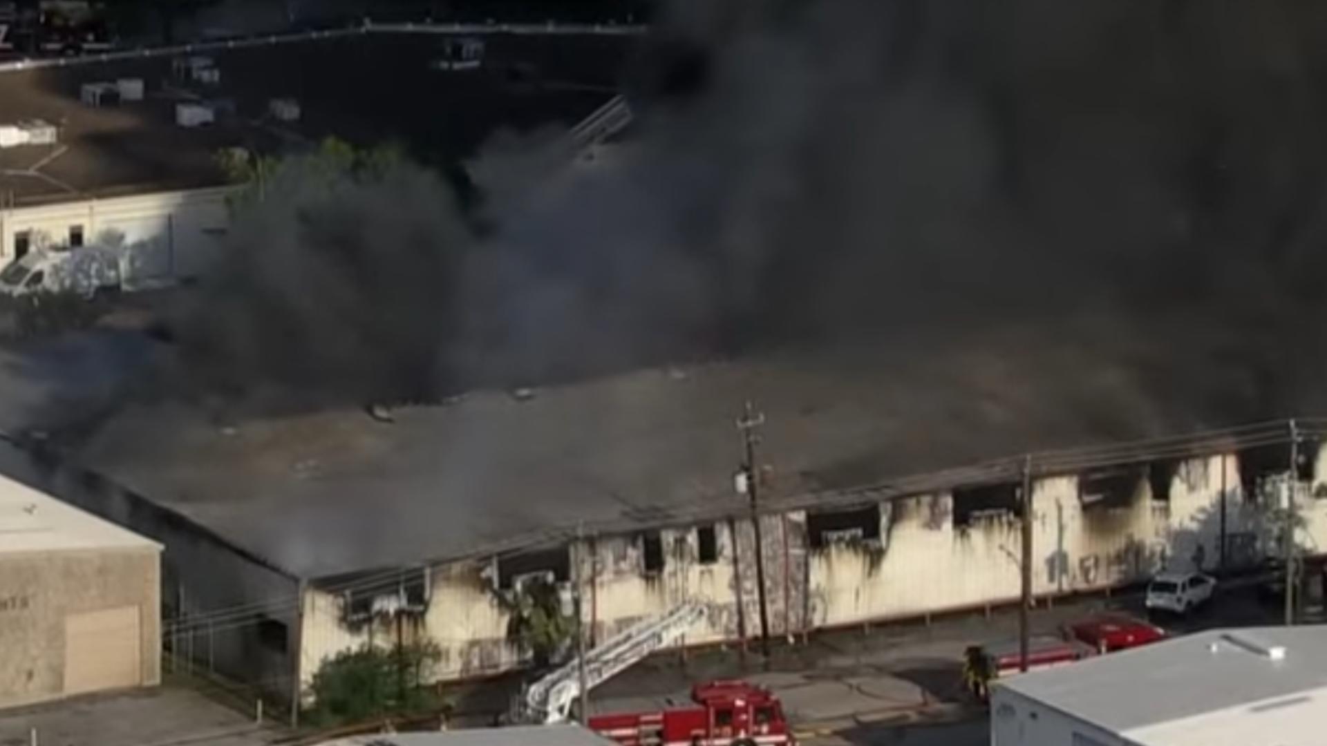 HFD update: Fire breaks out at drywall warehouse in northwest Houston ...