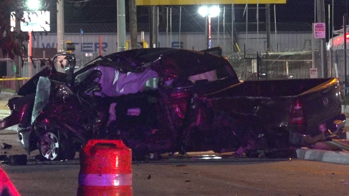 Driver killed, infant hurt after crash on Airline Drive in Aldine - Vimarsana News