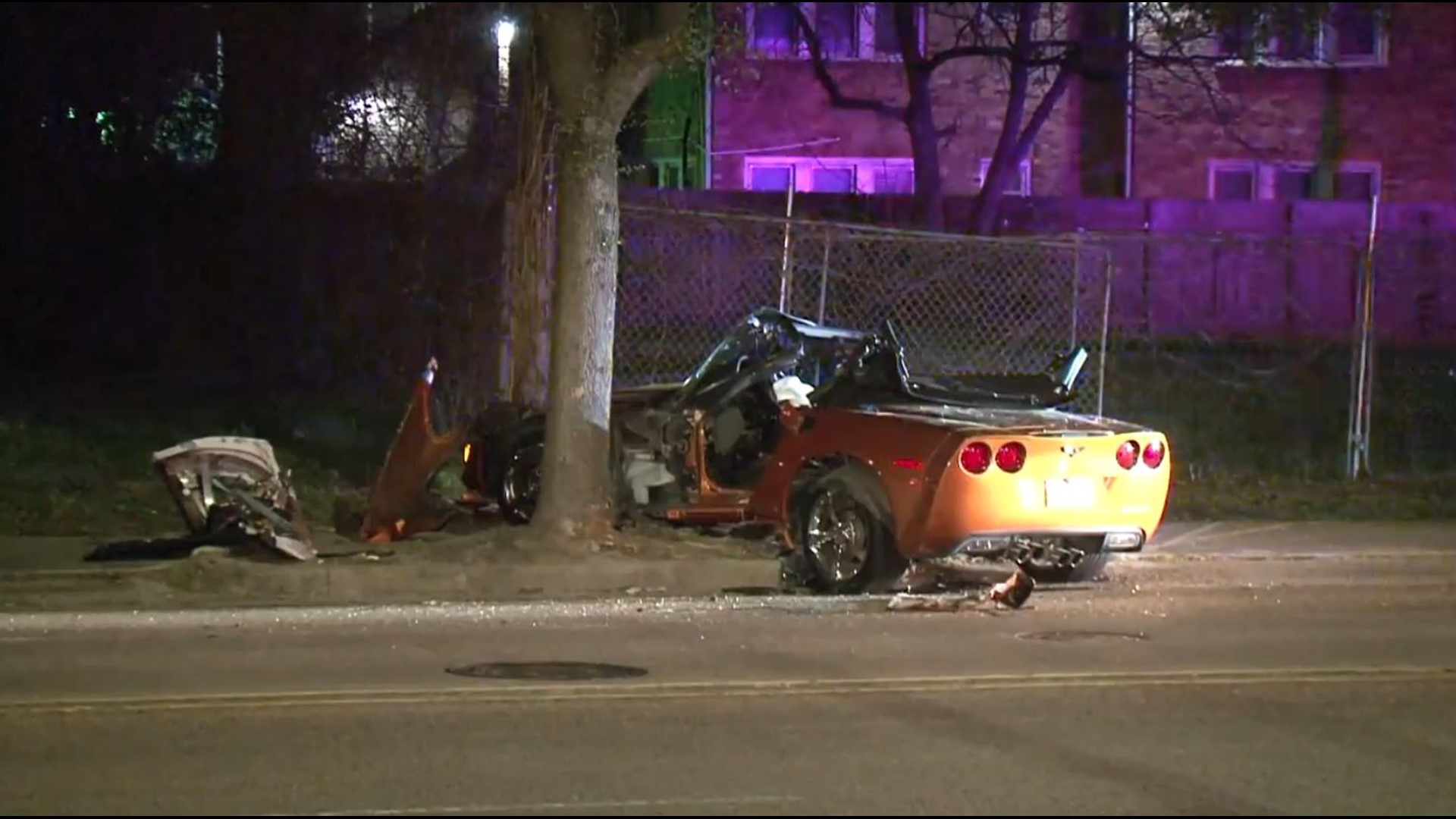 HPD: Man dies after crashing Corvette into tree | khou.com