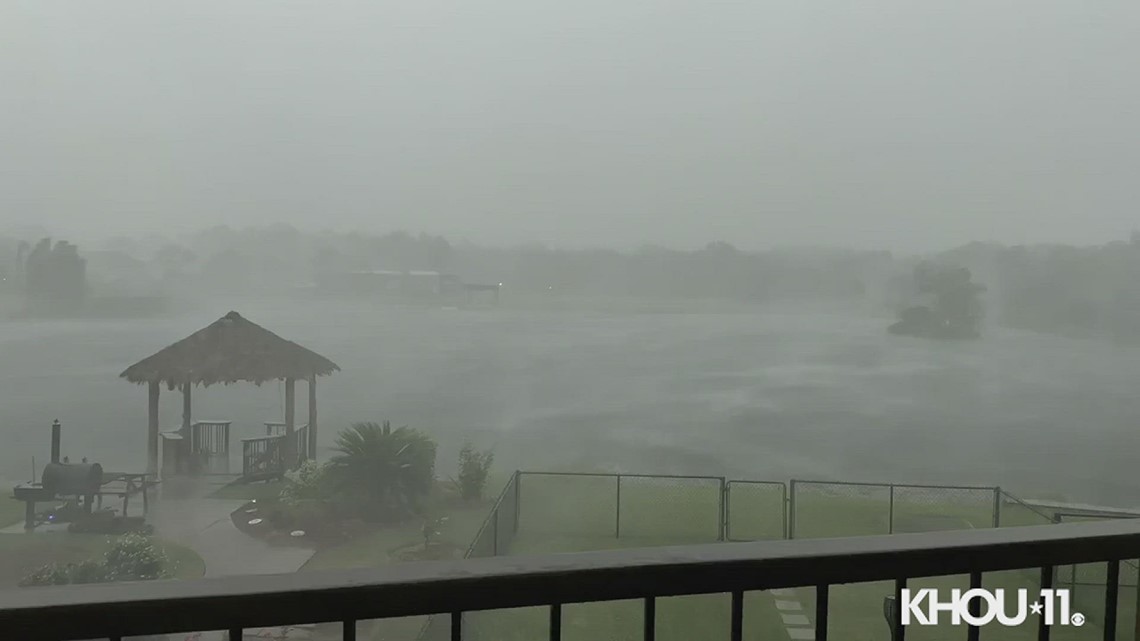 Strong storms move through San Leon, Texas (6/8/2023)