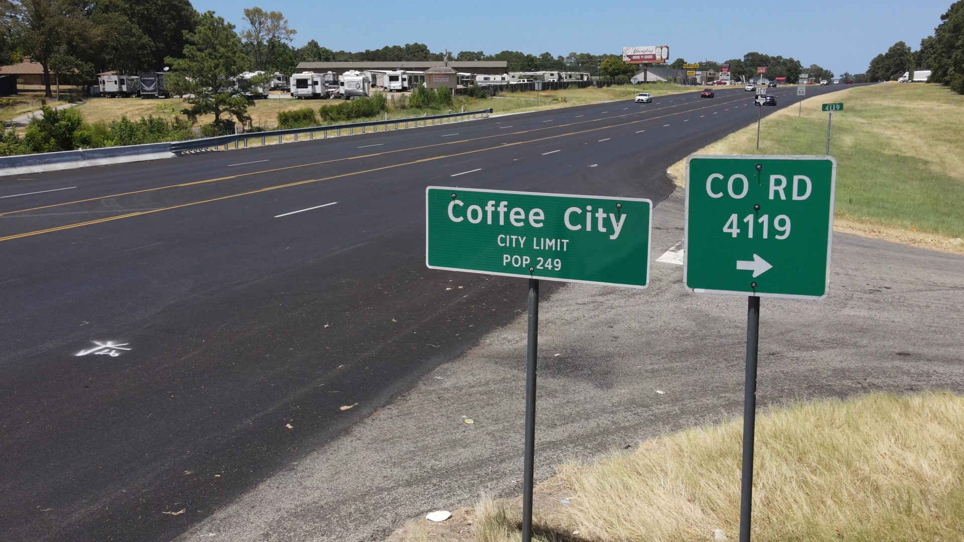 KHOU 11's Jeremy Rogalski looked into the Coffee City police department.