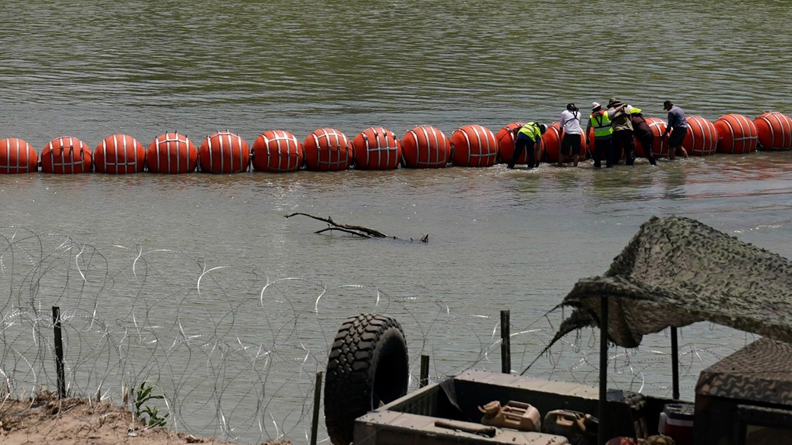 Judge orders Texas to remove border buoys | khou.com