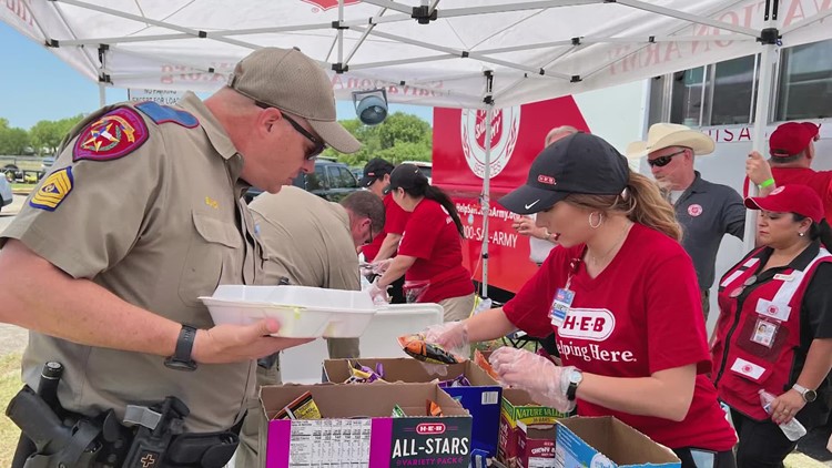 H-E-B providing meals to community in wake of deadly school shooting in Uvalde