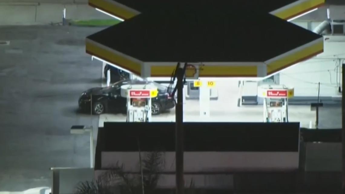 LA police chase suspect stops for gas | khou.com