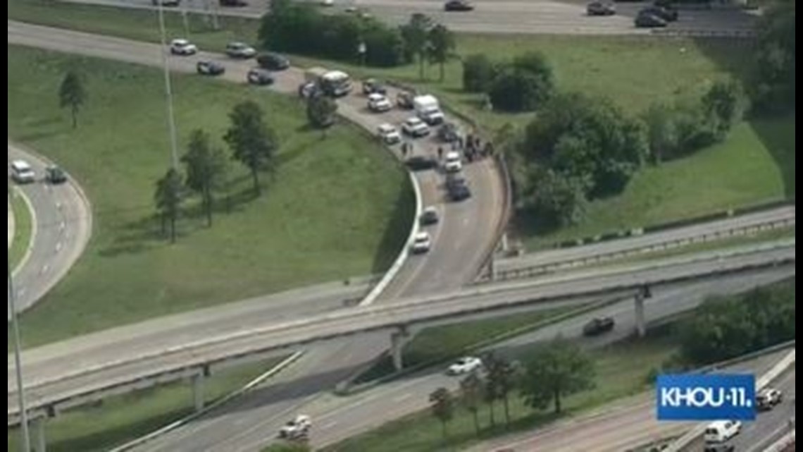 South Loop eastbound ramp from I-45 Gulf Freeway closed after police chase ends in crash