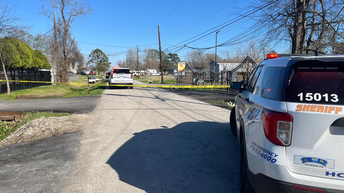 HCSO: Man found shot to death in driveway outside Crosby-area home ...