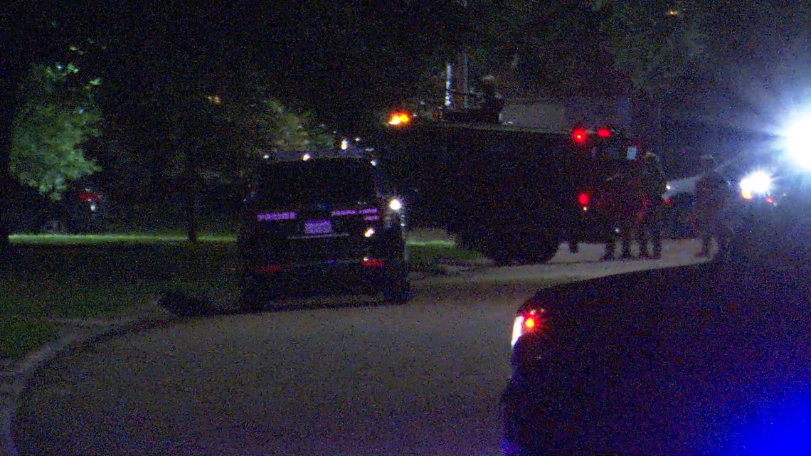 Shooting Suspect Barricaded In Sugar Land Home, Police Say