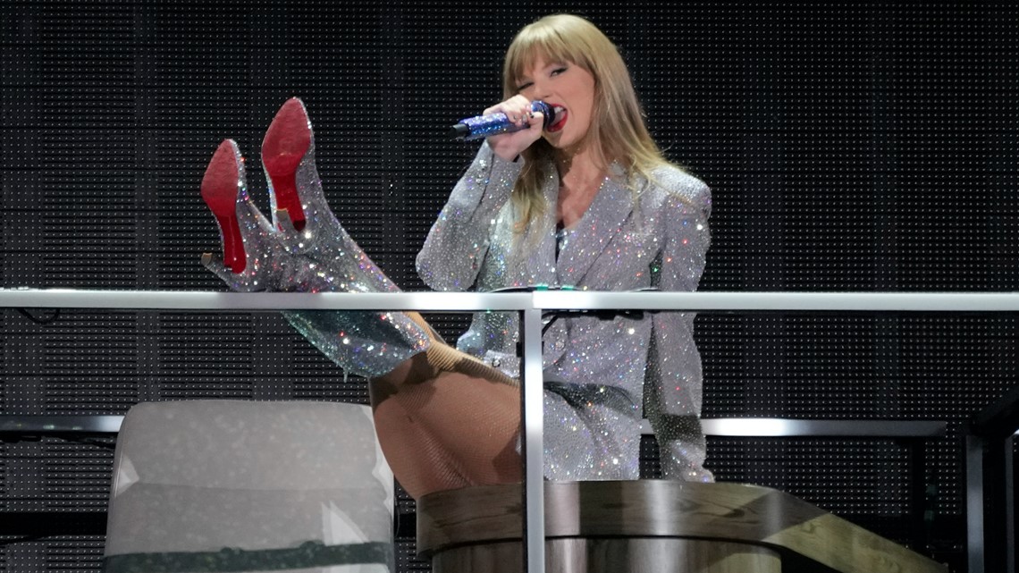 Jam berapa Taylor Swift naik panggung di Houston dan info lainnya?
