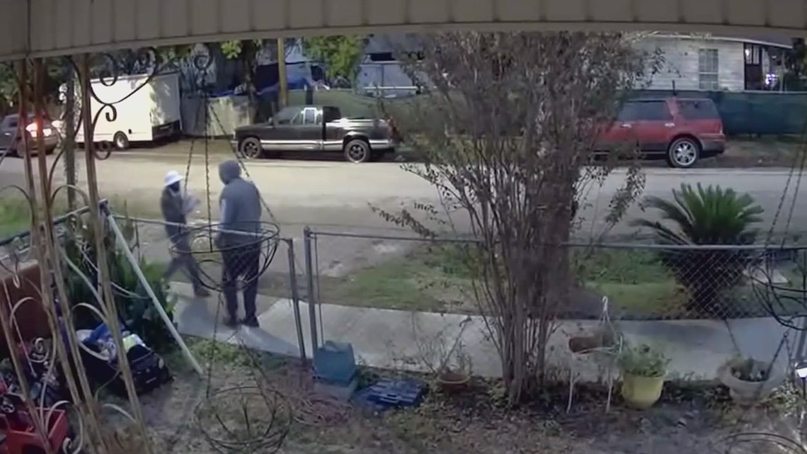 Video Shows USPS Letter Carrier Being Attacked In N. Houston | Khou.com