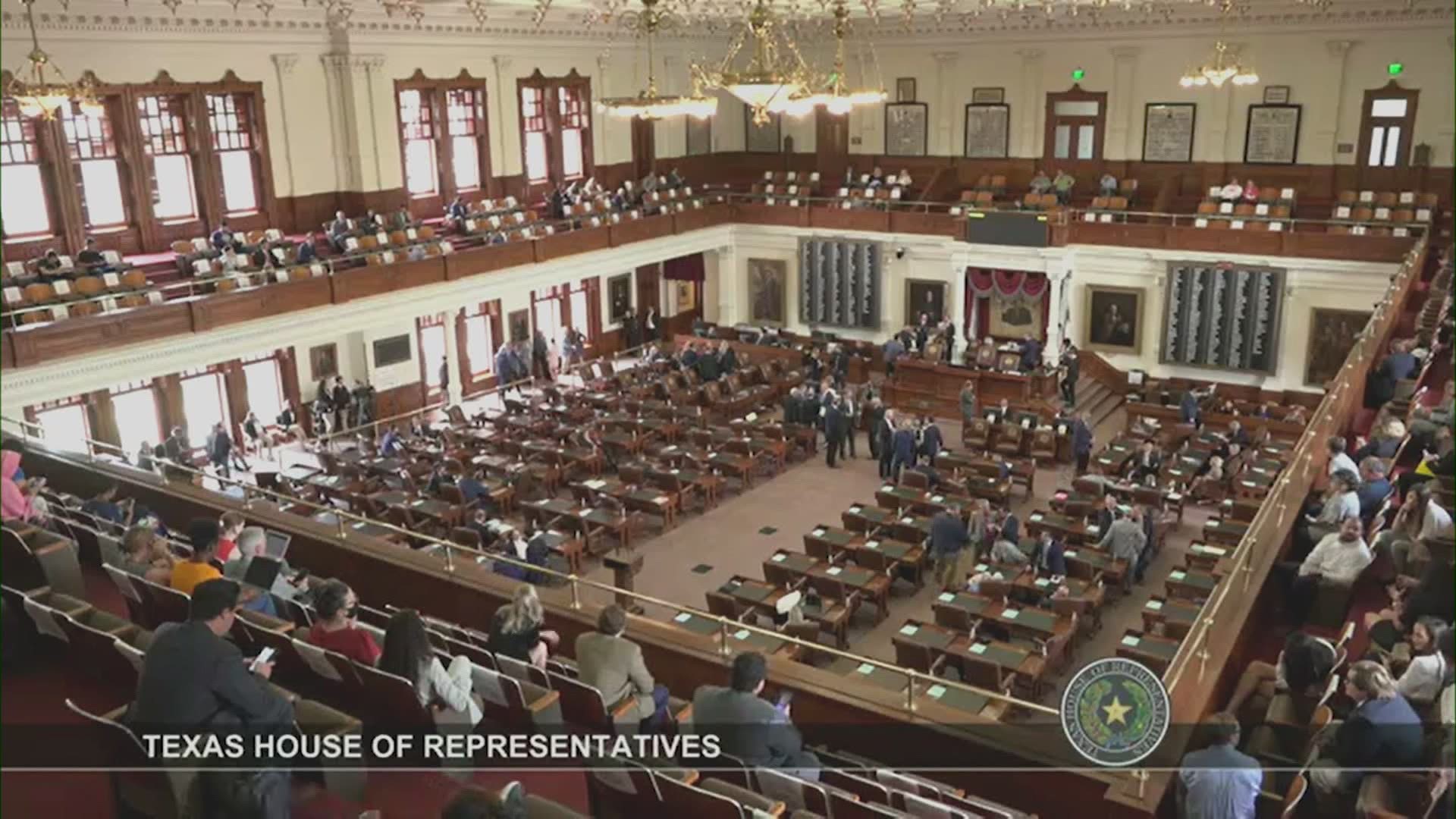 With a lopsided vote along party lines, the Texas House voted to try and track down missing members.