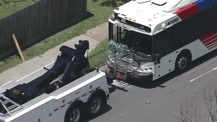 Metro crash: No one hurt after bus hits house in SE Houston | khou.com