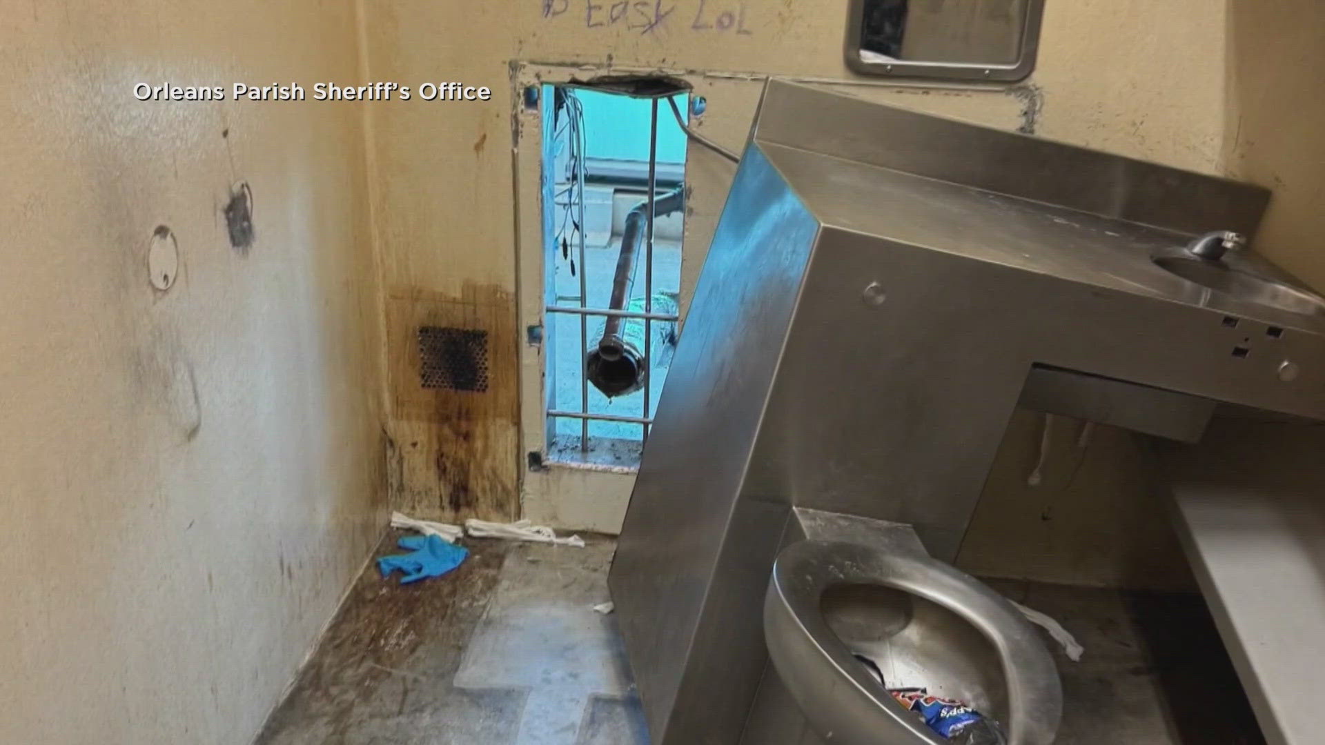 New Orleans jail employee arrested in escape plot | khou.com