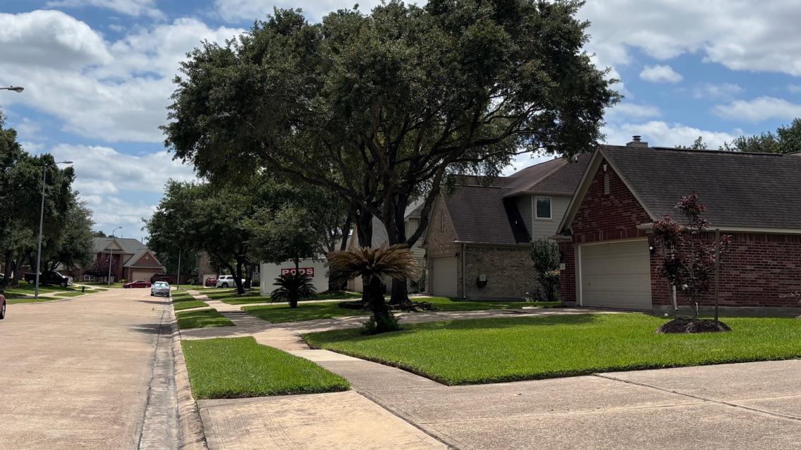 One neighbor tells KHOU 11 the man knocked on her door three times this past weekend, including in the rain.