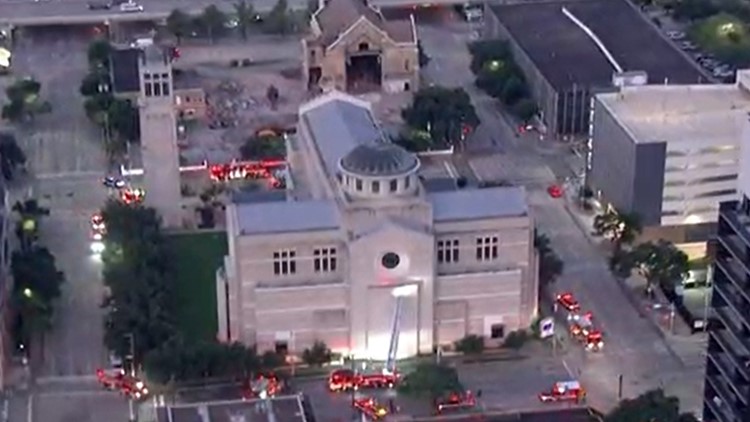 Crews respond to fire at Co-Cathedral of the Sacred Heart Church in downtown Houston