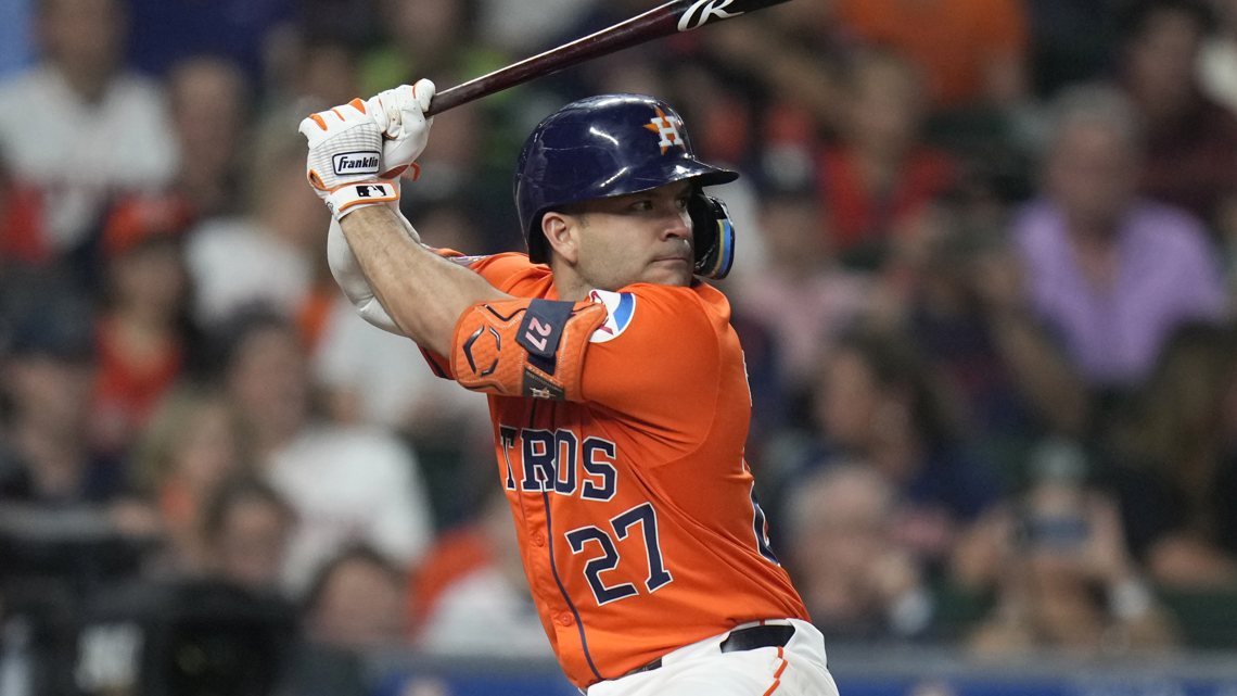 Astros Jose Altuve leaves game after getting hit by pitch | khou.com