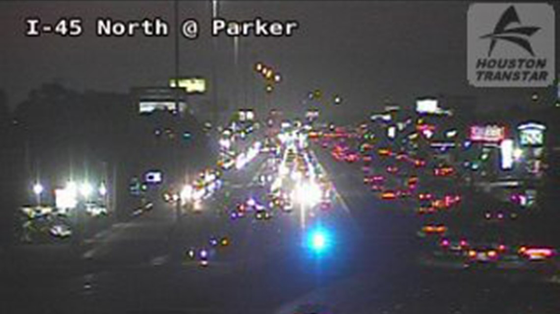 Child ejected from car in crash on North Freeway - Vimarsana News