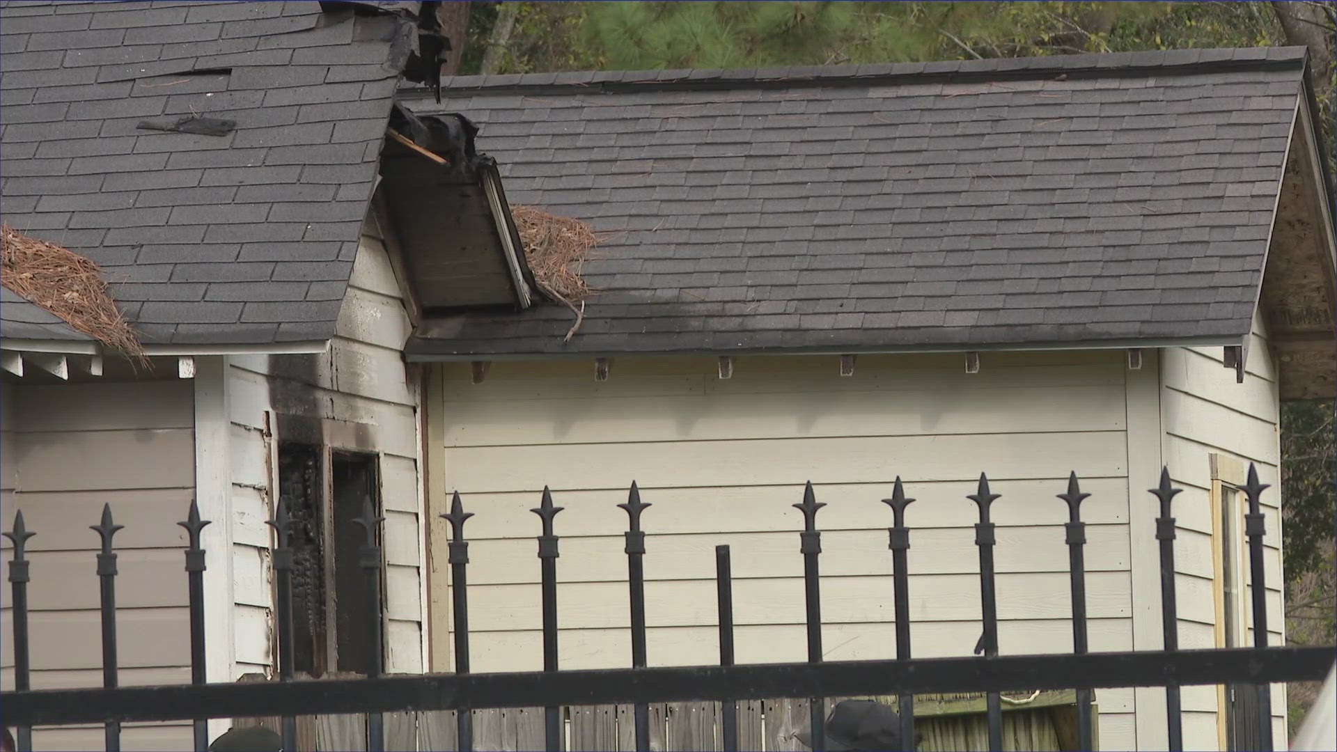 Two people dead after house fire in north Houston | khou.com