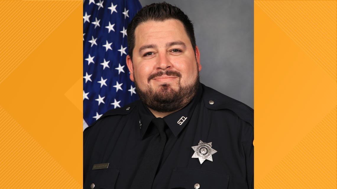 Fort Bend deputy Marcelo Garcia dies in offduty crash(02)