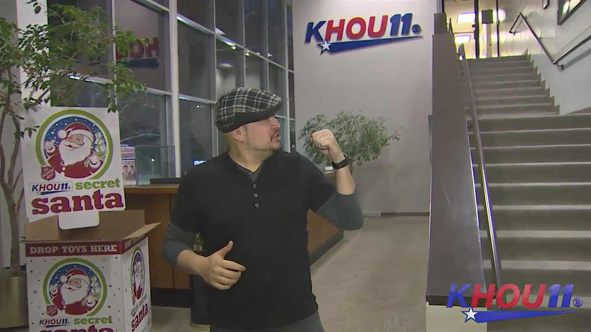 Houston native and magician Daniel Garcia took some time to stop by the KHOU studios to perform some of his amazing tricks for our staff. Check it out!