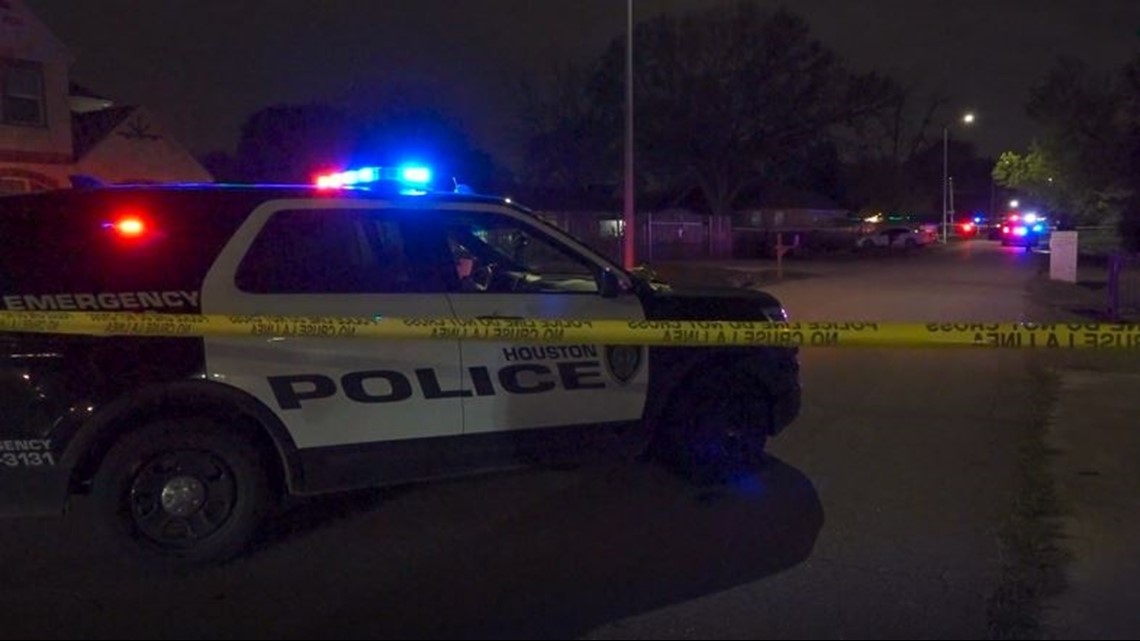 Remaja terluka dalam penembakan drive-by di Swiftwater Lane di Houston