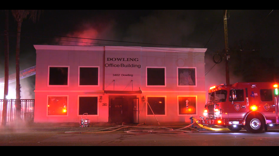 Dowling office building fire; HPD officers rescue security guard ...