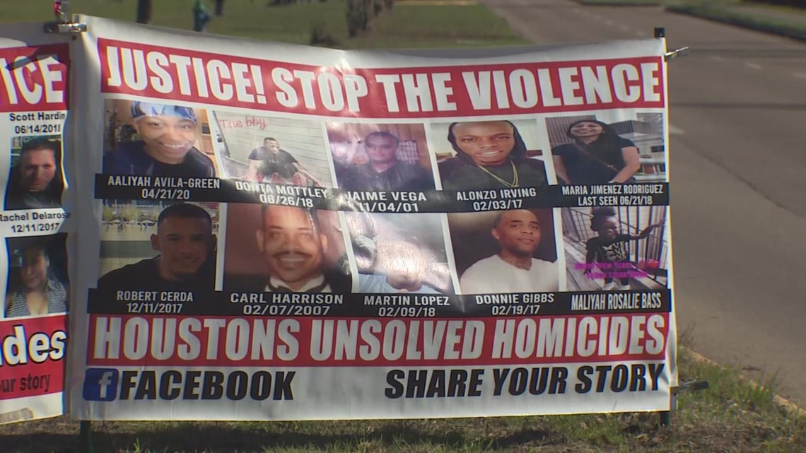 Organisasi Houston berjalan di Parade MLK untuk membawa perhatian pada pembunuhan yang belum terpecahkan