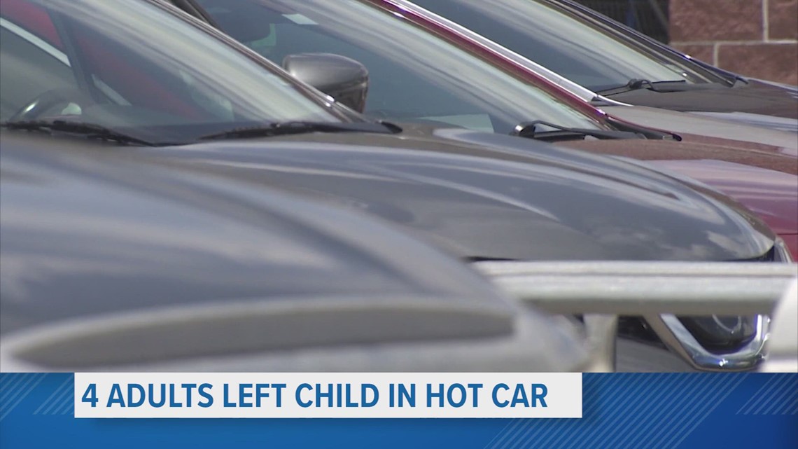 4 adults accused of leaving toddler in hot car while they shopped