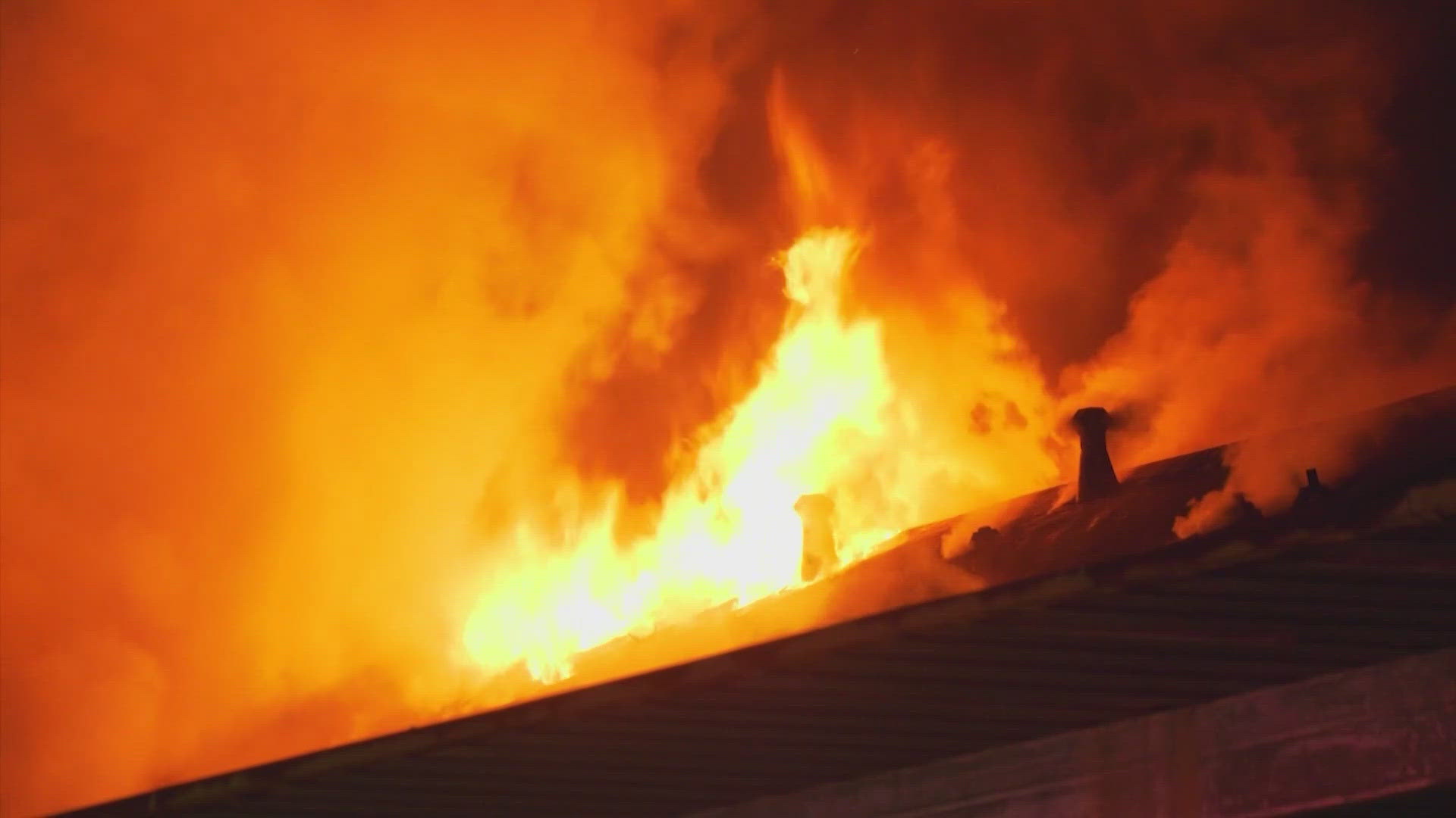 2 children die in Greenspoint fire; adults hurt trying to reach them, HFD  says, image size:1920x1080