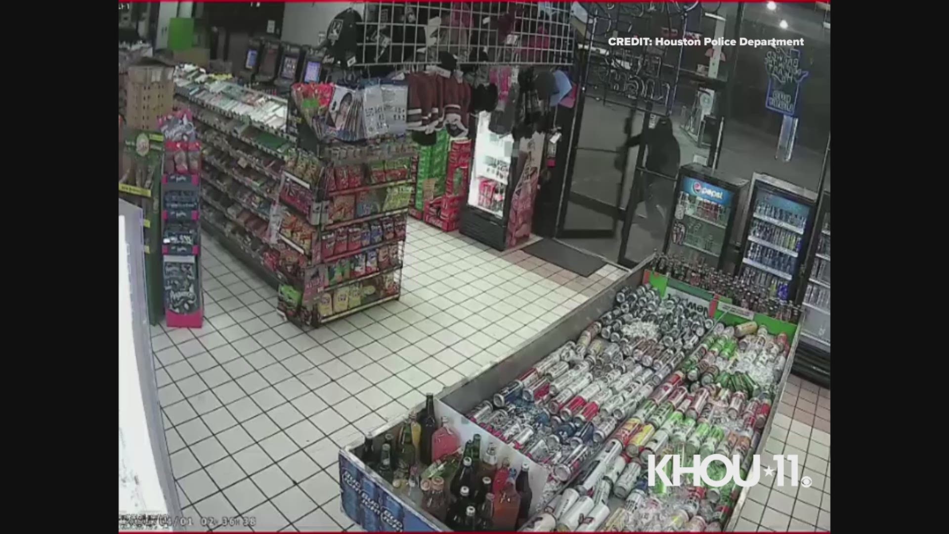 Police are asking for the public’s help in identifying a suspect who tried to rob a gas station with a rifle earlier this month.