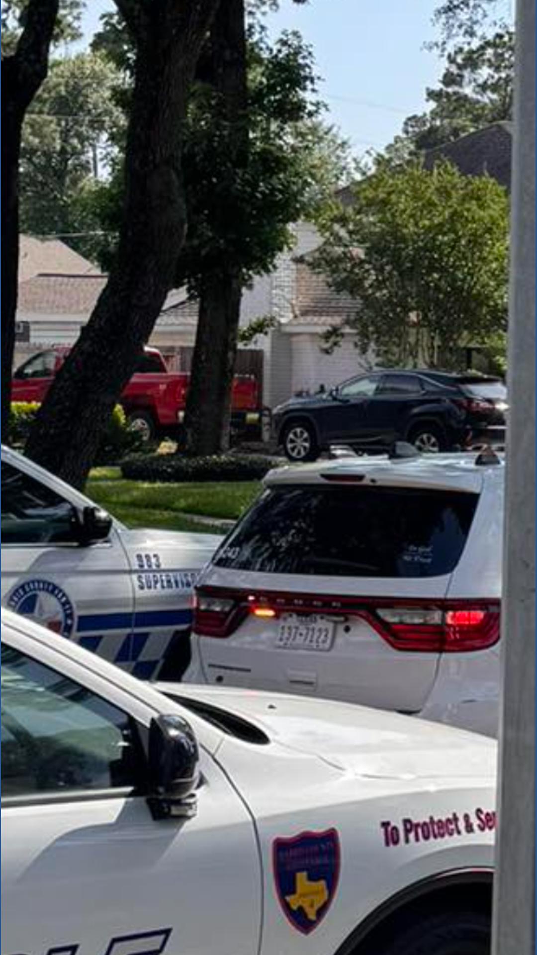Child unresponsive after being pulled from pool in NW Harris County ...
